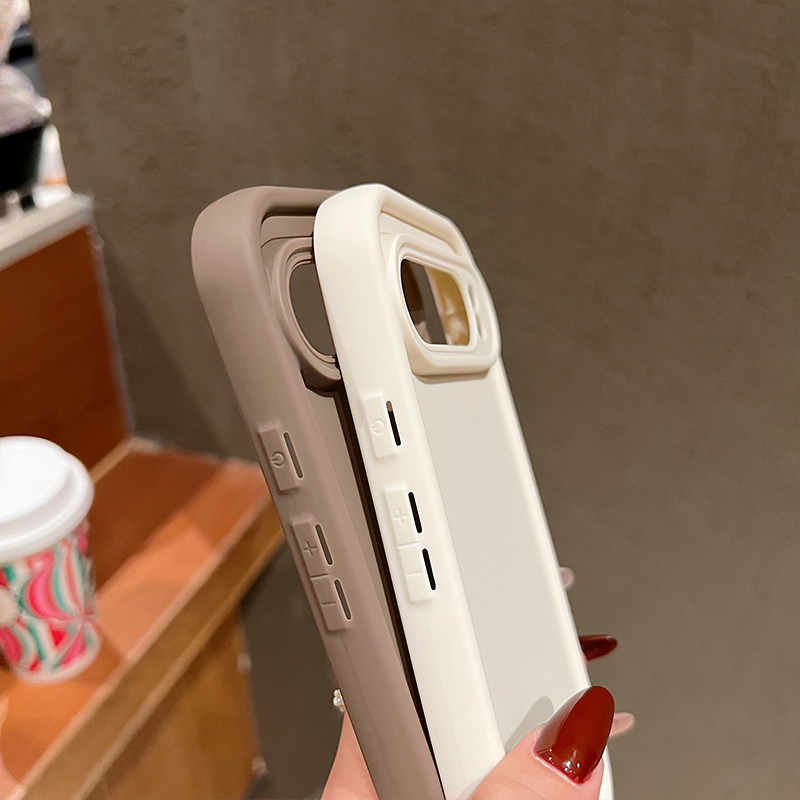 Proste etui na telefon w paski – Google Pixel 8A recenzja i cena
